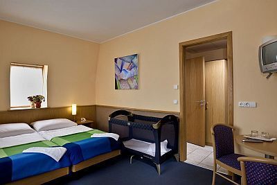 Hotel Jagello - spacious, comfortable twin and double rooms in Budapest