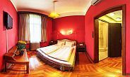Cheap Hotel Omnibusz in Budapest near the airport and the Klinikak metro station